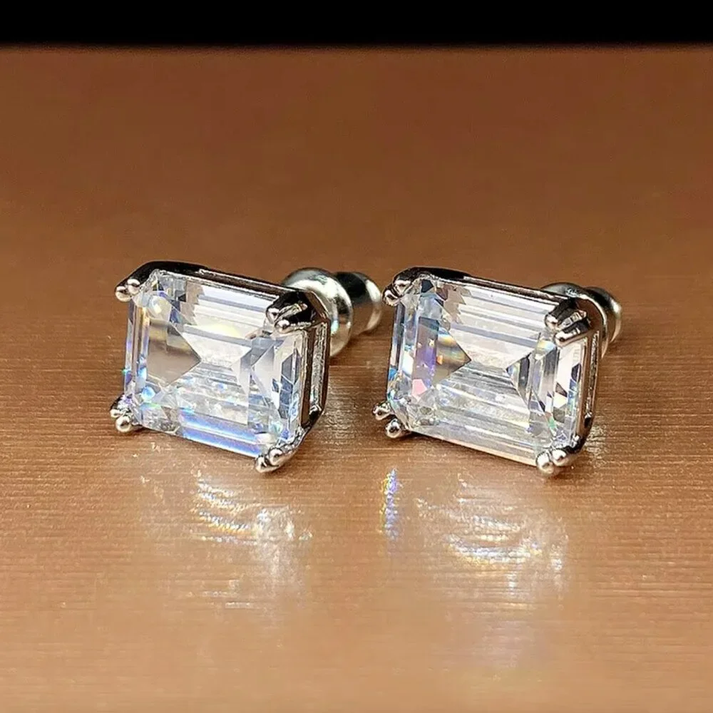 NEW 18k White Gold Emerald Cut Diamond Earrings - Picture 6 of 8